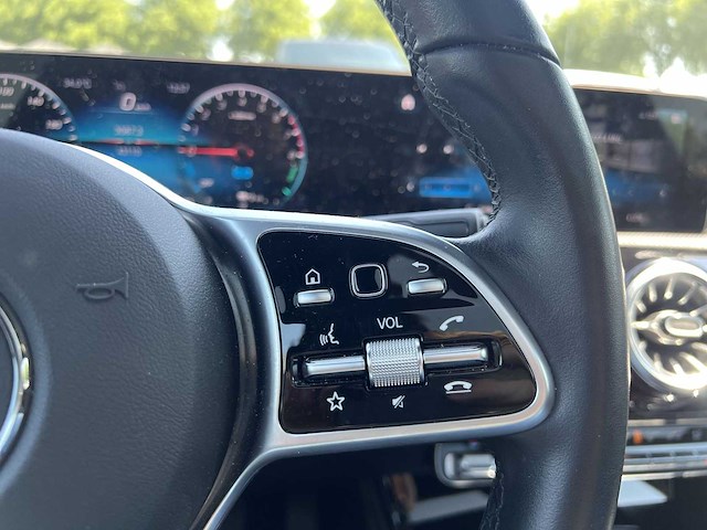 Mercedes-benz a-klasse 250 e business sol luxury limited 2022 | n-633-xj - afbeelding 18 van  31