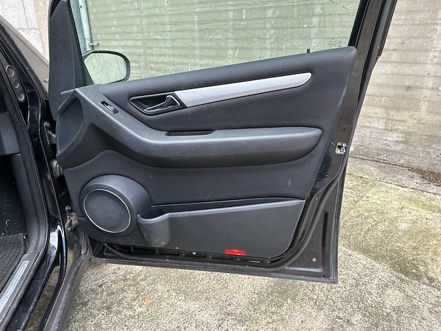 Mercedes-benz a170 avantgarde 116pk 2005 (origineel-nl) a-klasse automaat, 31-rk-br - afbeelding 9 van  42