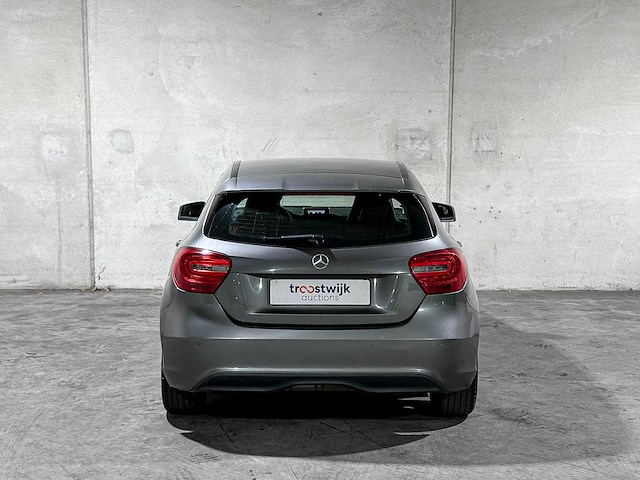 Mercedes-benz a180 4u3 a-klasse 121pk 2013 (origineel-nl), 8-srr-41 - afbeelding 12 van  37