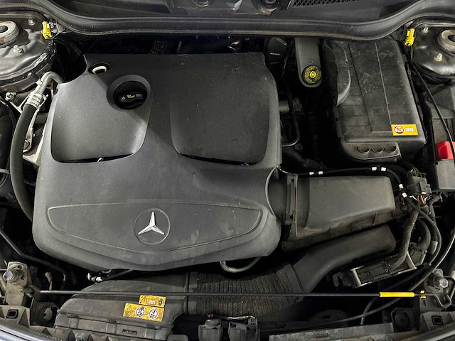 Mercedes-benz a180 4u3 a-klasse 121pk 2013 (origineel-nl), 8-srr-41 - afbeelding 36 van  37
