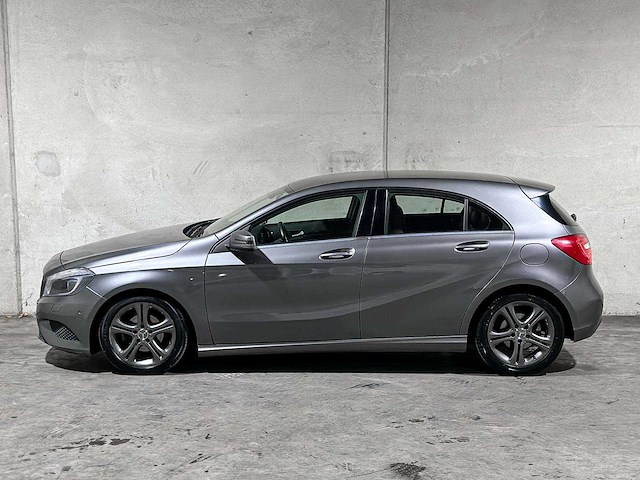 Mercedes-benz a180 4u3 a-klasse 121pk 2013 (origineel-nl), 8-srr-41 - afbeelding 6 van  38