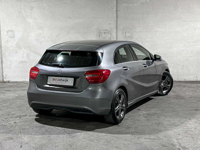 Mercedes-benz a180 4u3 a-klasse 121pk 2013 (origineel-nl), 8-srr-41 - afbeelding 3 van  39