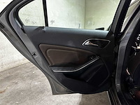 Mercedes-benz a180 4u3 a-klasse 121pk 2013 (origineel-nl), 8-srr-41 - afbeelding 19 van  27