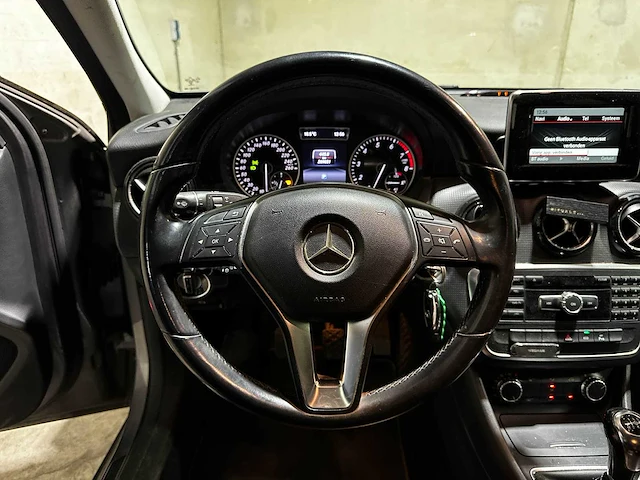 Mercedes-benz a180 4u3 a-klasse 121pk 2013 (origineel-nl), 8-srr-41 - afbeelding 11 van  39