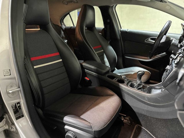Mercedes-benz a180 ambition a-klasse 121pk 2012 (origineel-nl), 75-zjj-1 - afbeelding 9 van  10