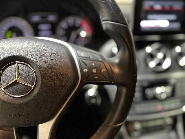 Mercedes-benz a180 ambition a-klasse 121pk 2012 (origineel-nl), 75-zjj-1 - afbeelding 11 van  25