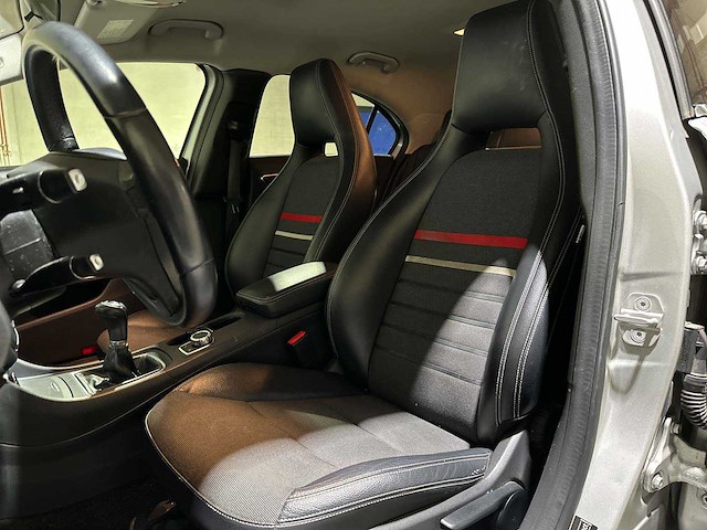 Mercedes-benz a180 ambition a-klasse 121pk 2012 (origineel-nl), 75-zjj-1 - afbeelding 14 van  25