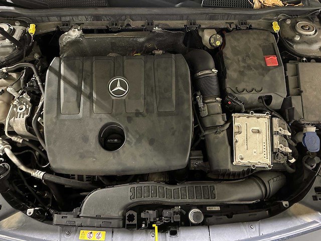 Mercedes-benz a180 d 7g-dct business solution a-klasse 116pk 2020 (origineel-nl+1e eigenaar), h-772-kd - afbeelding 32 van  39