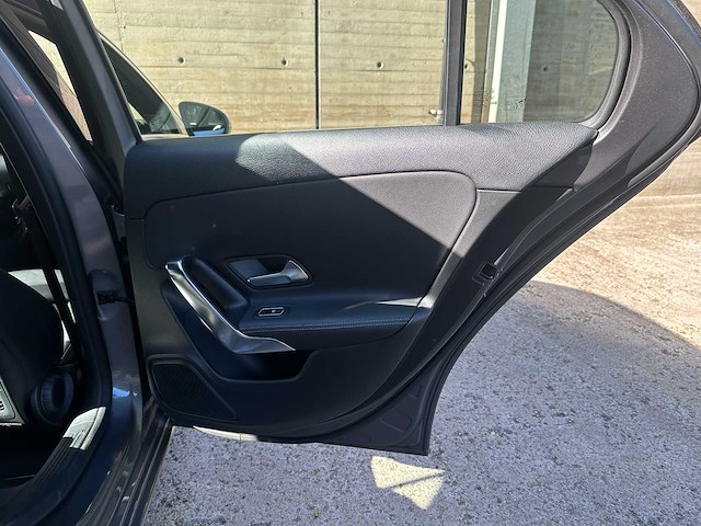 Mercedes-benz a180 d advantage a-klasse 114pk 2019, k-974-zl - afbeelding 6 van  7