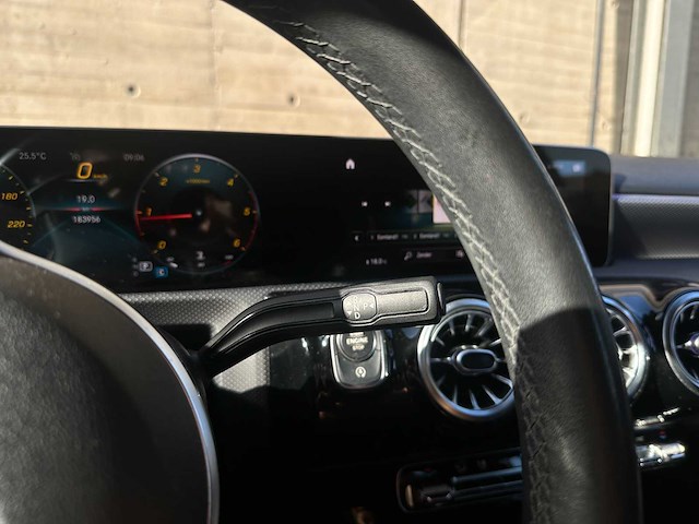 Mercedes-benz a180 d advantage a-klasse 114pk 2019, k-974-zl - afbeelding 2 van  10