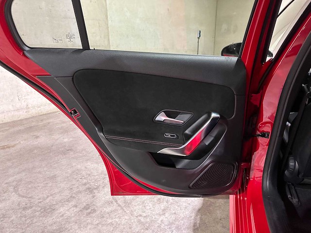 Mercedes-benz a180 d business solution amg 116pk 2018 (origineel-nl) a-klasse, sr-559-f - afbeelding 8 van  11