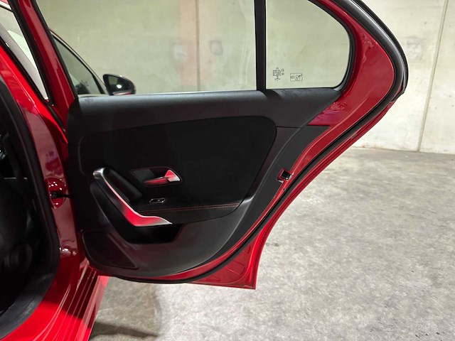 Mercedes-benz a180 d business solution amg 116pk 2018 (origineel-nl) a-klasse, sr-559-f - afbeelding 9 van  11