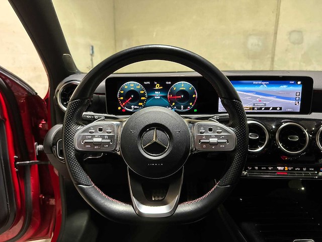 Mercedes-benz a180 d business solution amg 116pk 2018 (origineel-nl) a-klasse, sr-559-f - afbeelding 11 van  42