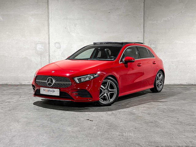 Mercedes-benz a180 d business solution amg 116pk 2018 (origineel-nl) a-klasse, sr-559-f - afbeelding 1 van  42