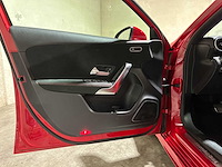 Mercedes-benz a180 d business solution amg 116pk 2018 (origineel-nl) a-klasse, sr-559-f - afbeelding 24 van  42