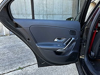 Mercedes-benz a180 d business solution amg 116pk 2019 a-klasse, l-277-bv - afbeelding 22 van  36