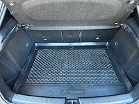 Mercedes-benz a180 d business solution amg 116pk 2019 a-klasse, l-277-bv - afbeelding 25 van  36