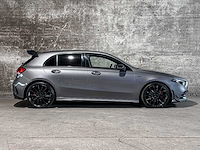 Mercedes-benz a180 d launch edition premium plus 116pk 2019 a-klasse, x-668-xh - afbeelding 1 van  39