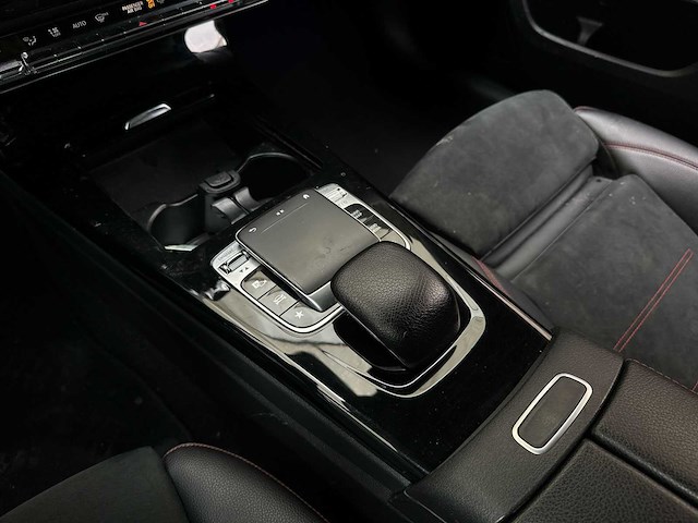 Mercedes-benz a180 d launch edition premium plus 116pk 2019 a-klasse, x-668-xh - afbeelding 26 van  39