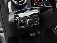 Mercedes-benz a180 d launch edition premium plus 116pk 2019 a-klasse, x-668-xh - afbeelding 33 van  39