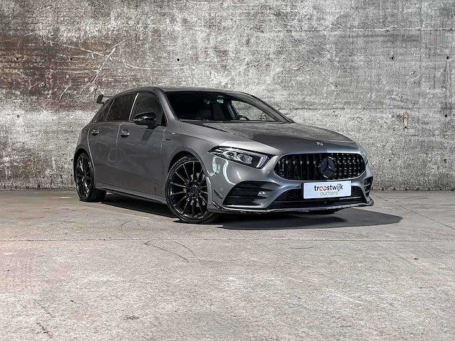 Mercedes-benz a180 d launch edition premium plus 116pk 2019 a-klasse, x-668-xh - afbeelding 37 van  39
