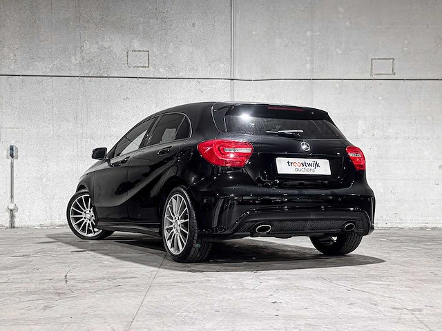 Mercedes-benz a180 prestige a-klasse 123pk 2015, g-325-pp - afbeelding 4 van  39