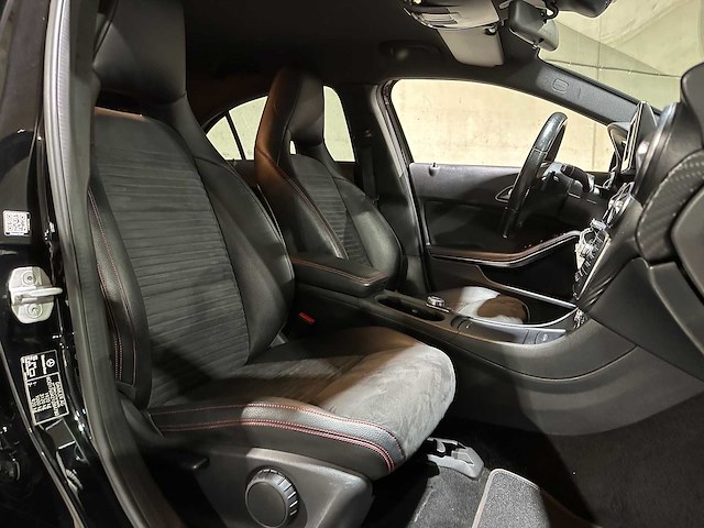 Mercedes-benz a180 prestige a-klasse 123pk 2015, g-325-pp - afbeelding 32 van  39