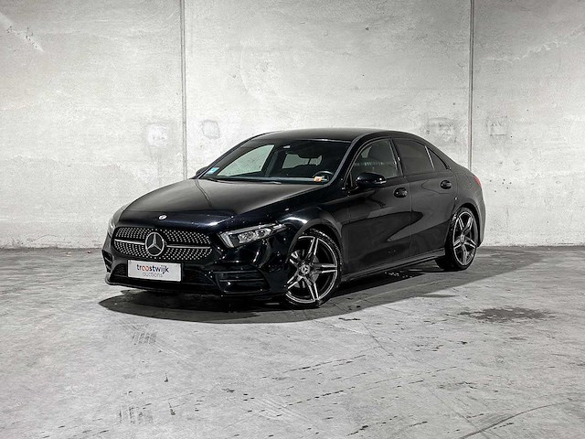 Mercedes-benz a200 business solution amg a-klasse 161pk 2020, j-049-dz - afbeelding 1 van  41
