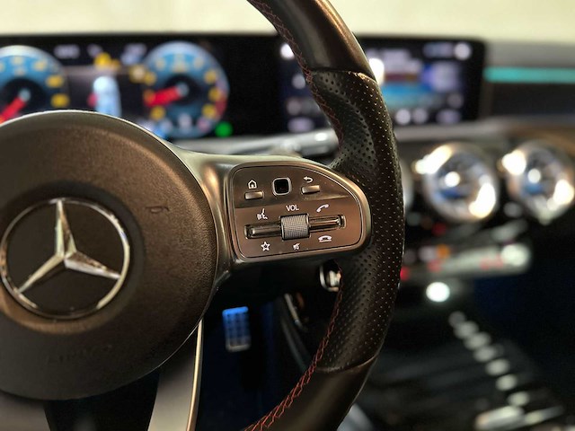 Mercedes-benz a200 business solution amg a-klasse 161pk 2020, j-049-dz - afbeelding 16 van  39