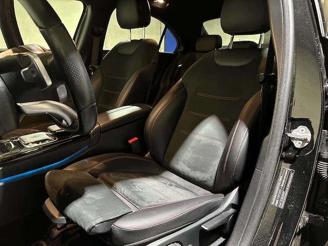 Mercedes-benz a200 business solution amg a-klasse 161pk 2020, j-049-dz - afbeelding 26 van  39