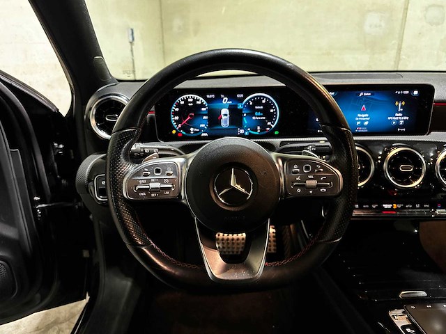 Mercedes-benz a200 business solution amg a-klasse 163pk 2019 (origineel-nl), xh-436-l - afbeelding 4 van  35