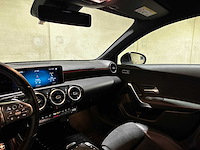 Mercedes-benz a200 business solution amg a-klasse 163pk 2019 (origineel-nl), xh-436-l - afbeelding 21 van  35