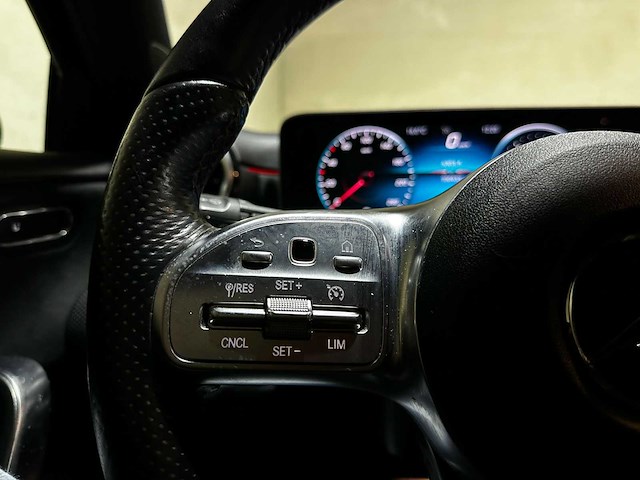 Mercedes-benz a200 business solution amg a-klasse 163pk 2019 (origineel-nl), xh-436-l - afbeelding 19 van  35