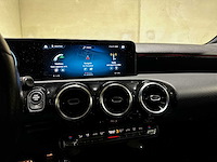 Mercedes-benz a200 business solution amg a-klasse 163pk 2019 (origineel-nl), xh-436-l - afbeelding 23 van  35
