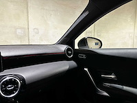 Mercedes-benz a200 business solution amg a-klasse 163pk 2019 (origineel-nl), xh-436-l - afbeelding 9 van  35