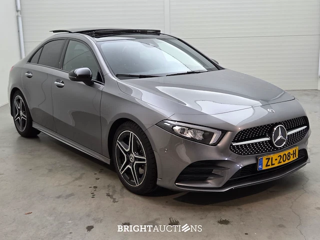 Mercedes-benz a200 launch edition premium 163pk 2019 (origineel-nl) a-klasse, zl-208-h - afbeelding 12 van  36