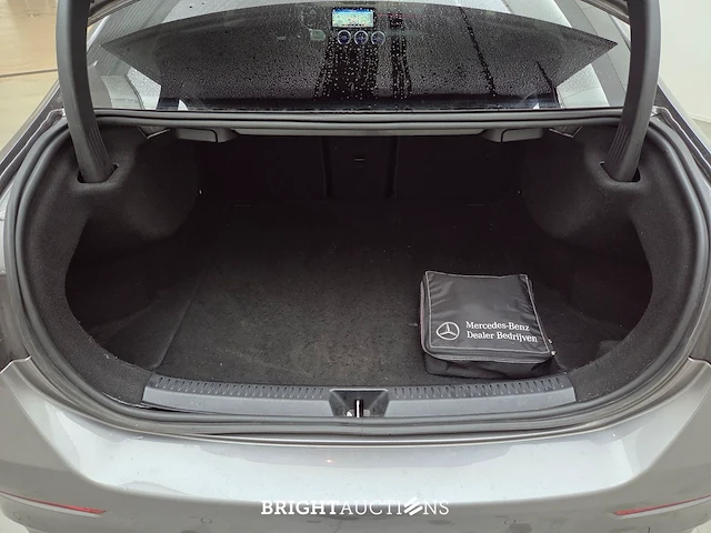 Mercedes-benz a200 launch edition premium 163pk 2019 (origineel-nl) a-klasse, zl-208-h - afbeelding 35 van  36