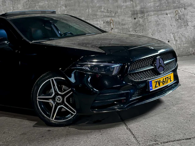 Mercedes-benz a200 launch edition premium plus 163pk 2019 (origineel-nl) a-klasse, zv-617-l - afbeelding 4 van  64