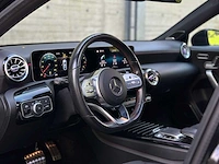 Mercedes-benz a200 launch edition premium plus 163pk 2019 (origineel-nl) a-klasse, zv-617-l - afbeelding 16 van  64