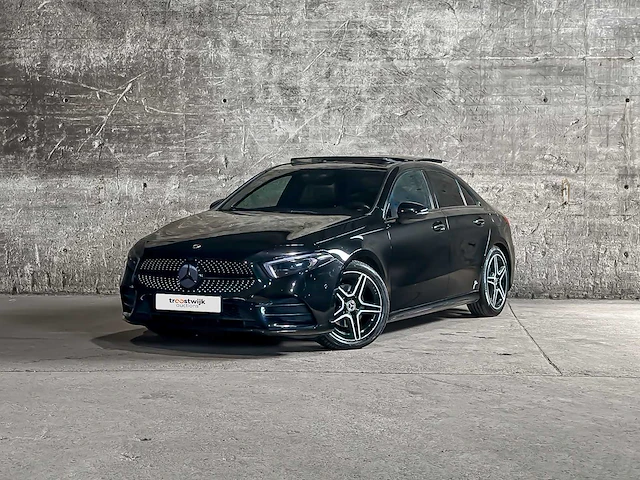 Mercedes-benz a200 launch edition premium plus 163pk 2019 (origineel-nl) a-klasse, zv-617-l - afbeelding 23 van  64