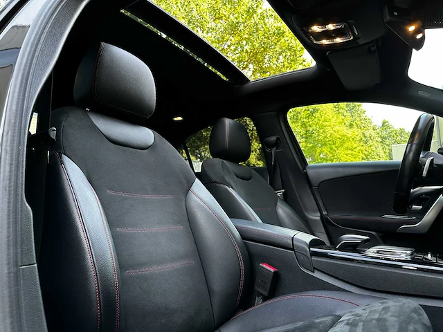Mercedes-benz a200 launch edition premium plus 163pk 2019 (origineel-nl) a-klasse, zv-617-l - afbeelding 49 van  64