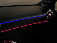 Mercedes-benz a200 launch edition premium plus 163pk 2019 (origineel-nl) a-klasse, zv-617-l - afbeelding 22 van  64