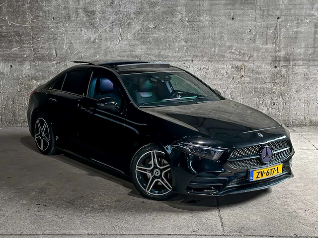 Mercedes-benz a200 launch edition premium plus 163pk 2019 (origineel-nl) a-klasse, zv-617-l - afbeelding 3 van  64