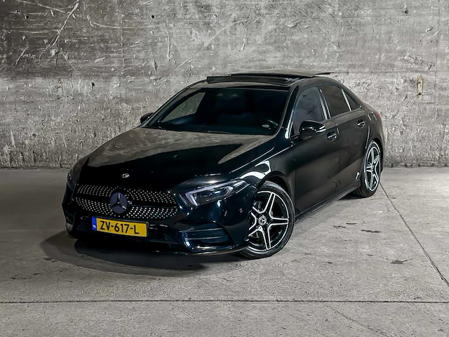 Mercedes-benz a200 launch edition premium plus 163pk 2019 (origineel-nl) a-klasse, zv-617-l - afbeelding 45 van  64