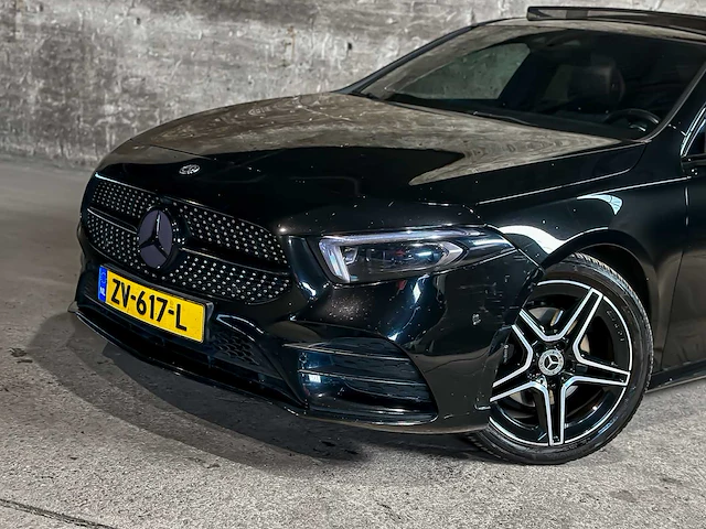 Mercedes-benz a200 launch edition premium plus 163pk 2019 (origineel-nl) a-klasse, zv-617-l - afbeelding 56 van  64