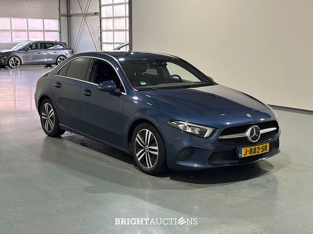 Mercedes-benz a200 limousine business solution luxury 163pk 2020 (origineel-nl) a-klasse, j-882-sr - afbeelding 22 van  33