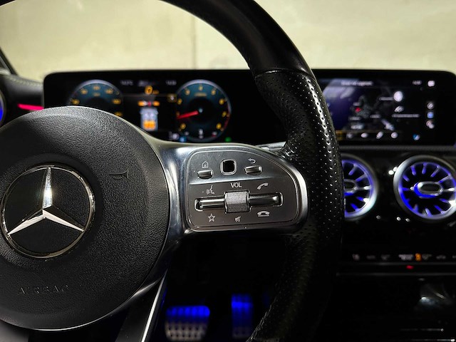 Mercedes-benz a250 amg 4matic premium plus edition 1 224pk 2019 a-klasse, p-252-hp - afbeelding 14 van  46