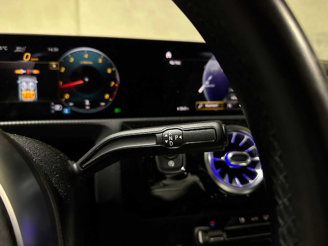 Mercedes-benz a250 amg 4matic premium plus edition 1 224pk 2019 a-klasse, p-252-hp - afbeelding 17 van  46