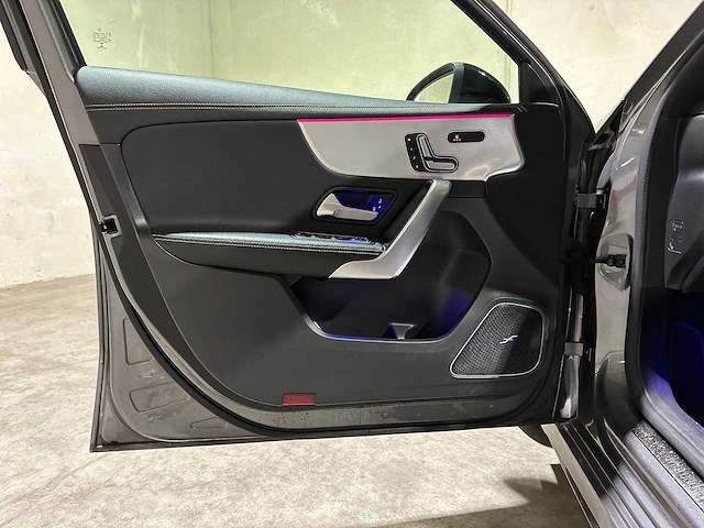 Mercedes-benz a250 amg 4matic premium plus edition 1 224pk 2019 a-klasse, p-252-hp - afbeelding 28 van  46