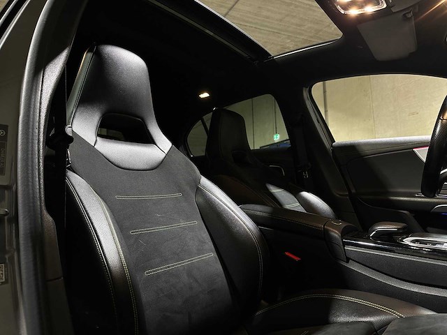 Mercedes-benz a250 amg 4matic premium plus edition 1 224pk 2019 a-klasse, p-252-hp - afbeelding 39 van  46